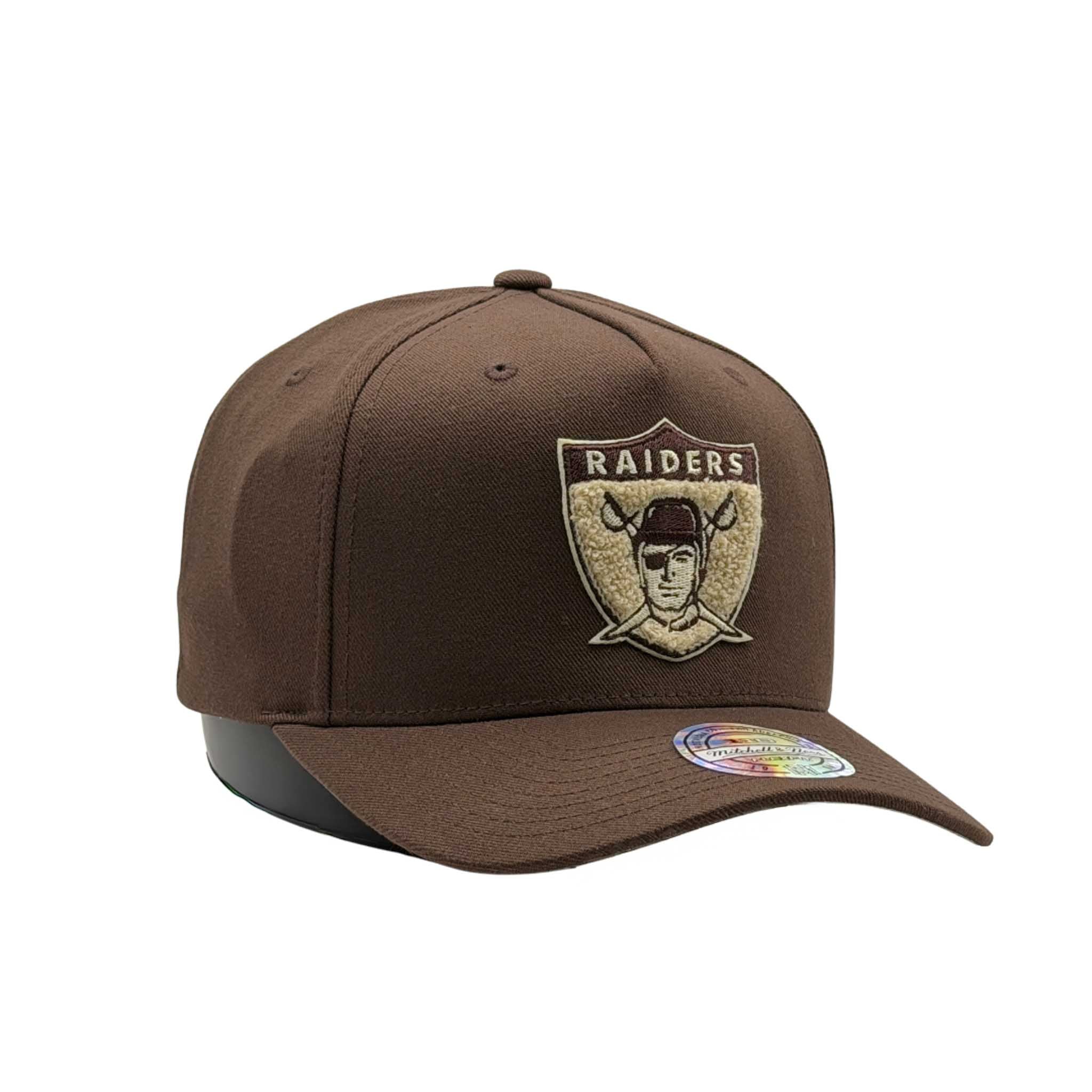 Mitchell & Ness NFL Flexfit 110 Winter Colour Las Vegas Raiders Brown