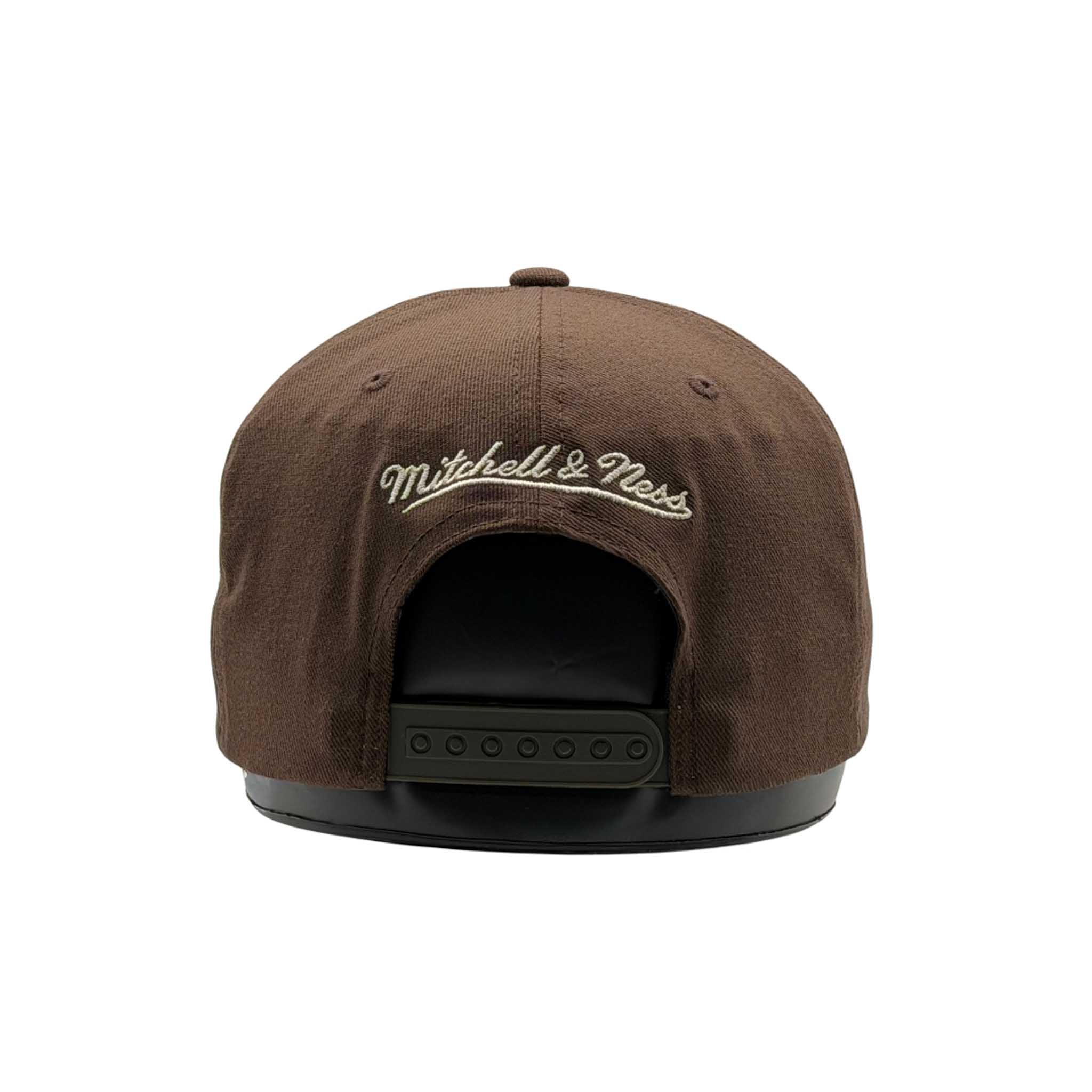 Mitchell & Ness NFL Flexfit 110 Winter Colour Las Vegas Raiders Brown