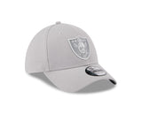 New Era 39Thirty NFL Grey Metallic Las Vegas Raiders
