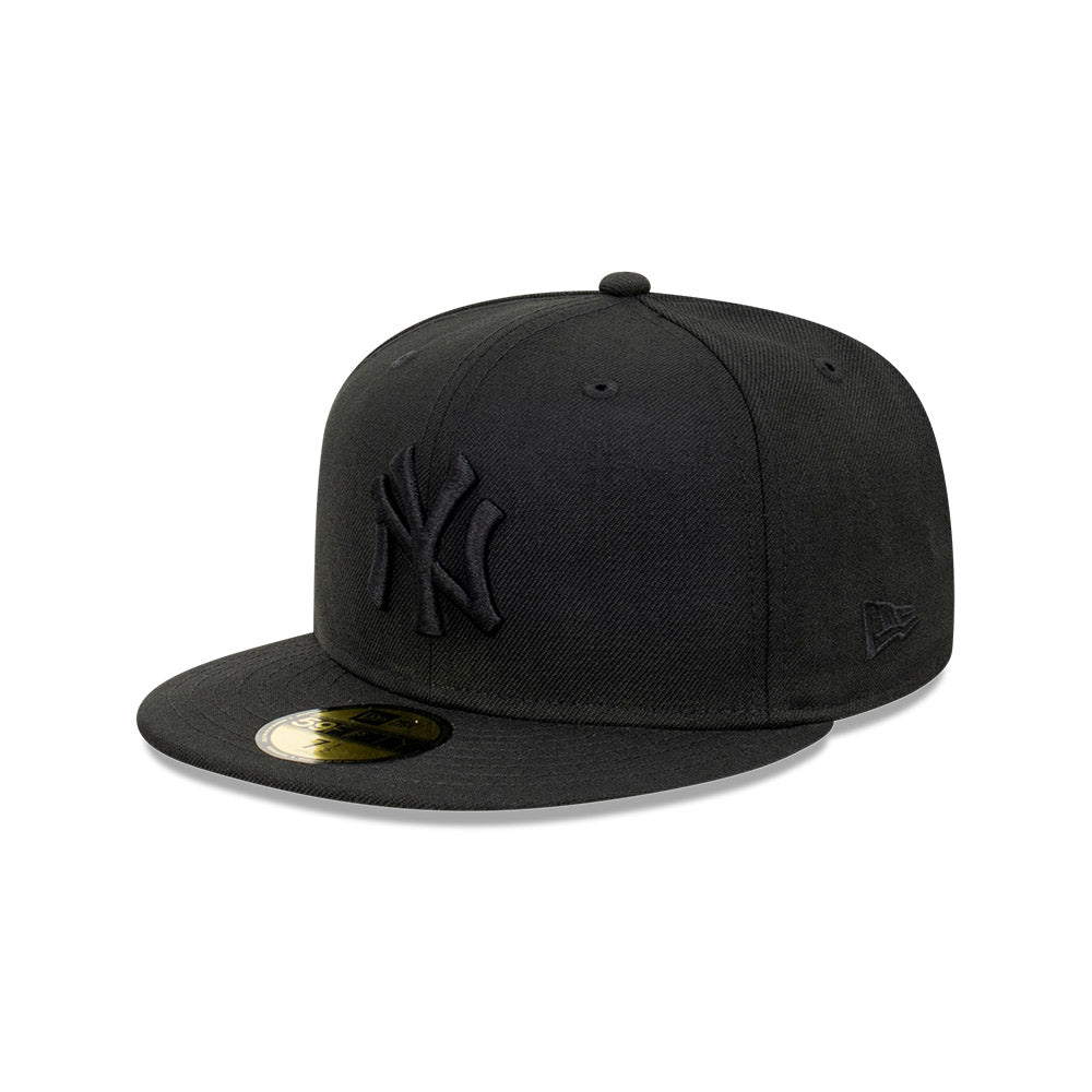 New Era 59Fifty MLB Authentic Collection New York Yankees Black on Black