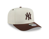 New Era 9Fifty A-Frame Chocolate Egg MLB New York Yankees Chrome White/Chocolate