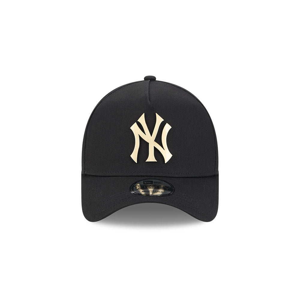 New Era 9Forty A Frame MLB Antique Metal Badge New York Yankees Black