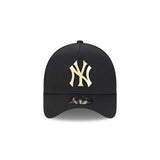 New Era 9Forty A Frame MLB Antique Metal Badge New York Yankees Black