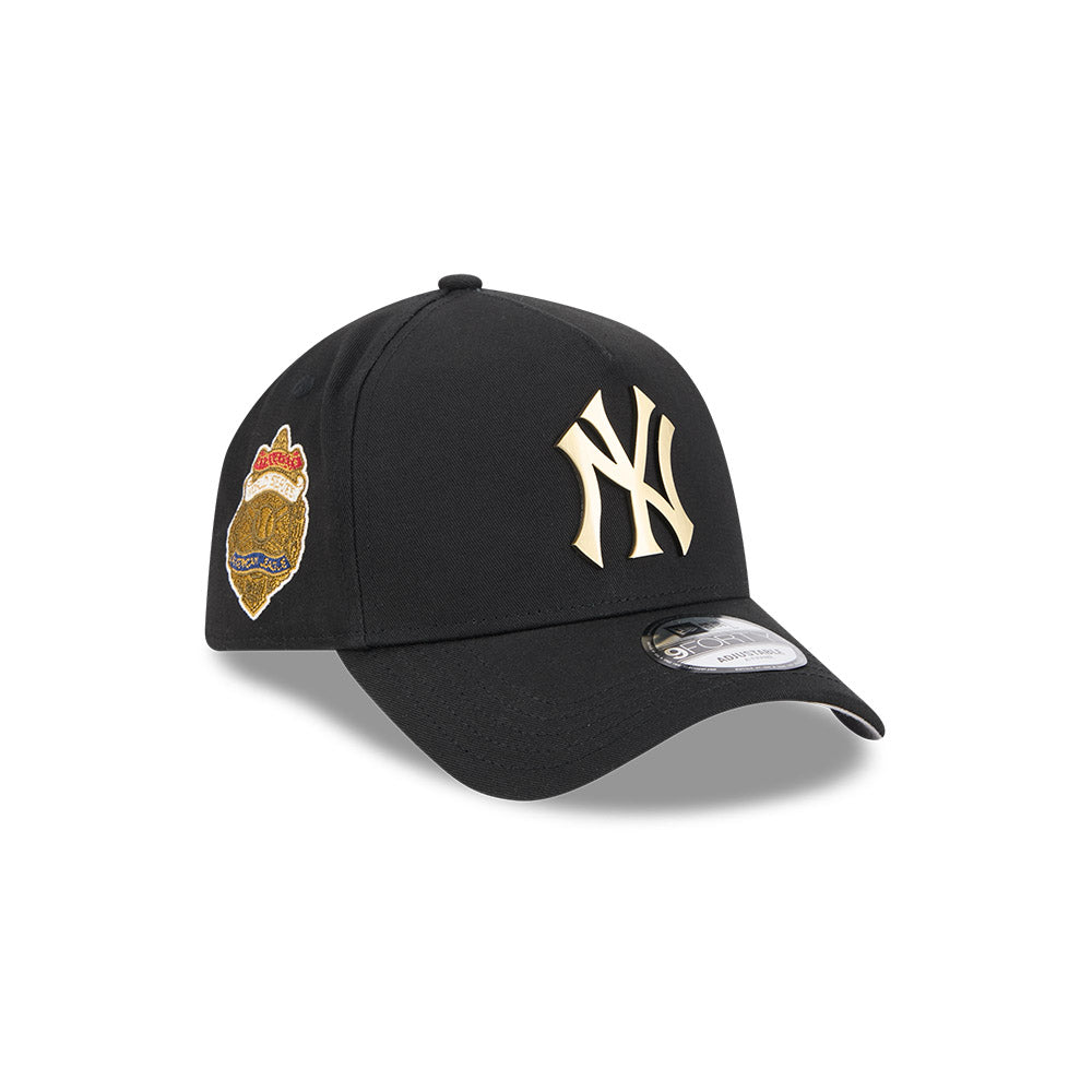 New Era 9Forty A Frame MLB Antique Metal Badge New York Yankees Black