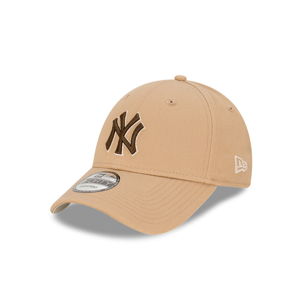 New Era 9Forty Clothstrap MLB Almond Shell New York Yankees