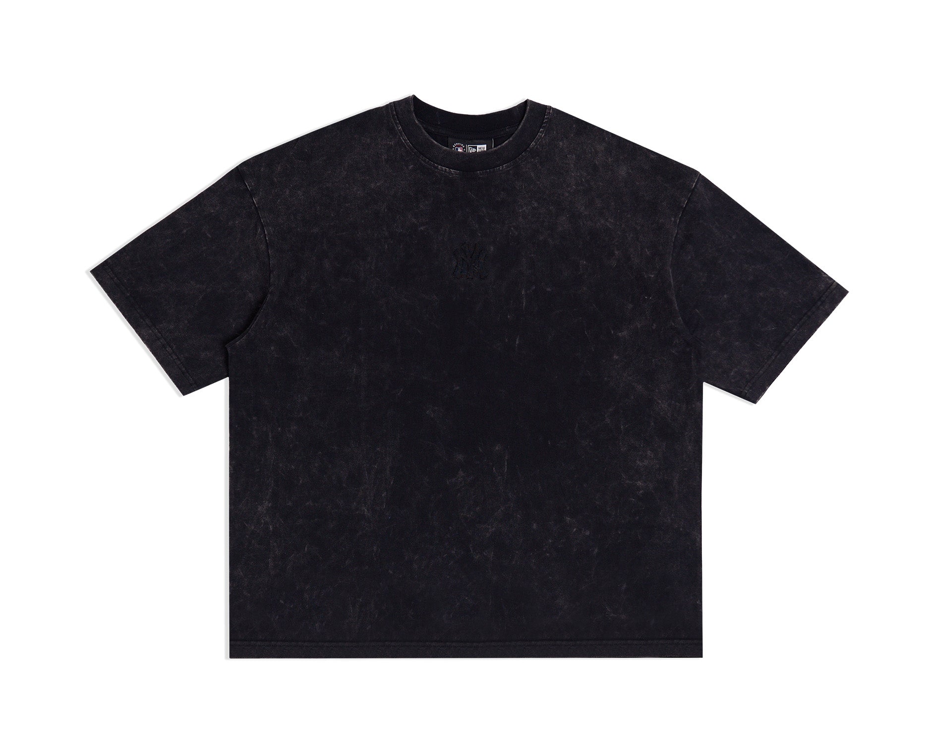 New Era MLB Embossed Boxy Tee New York Yankees Washed Black