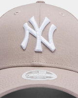 New Era Womens 9Forty New York Yankees Dusk/White