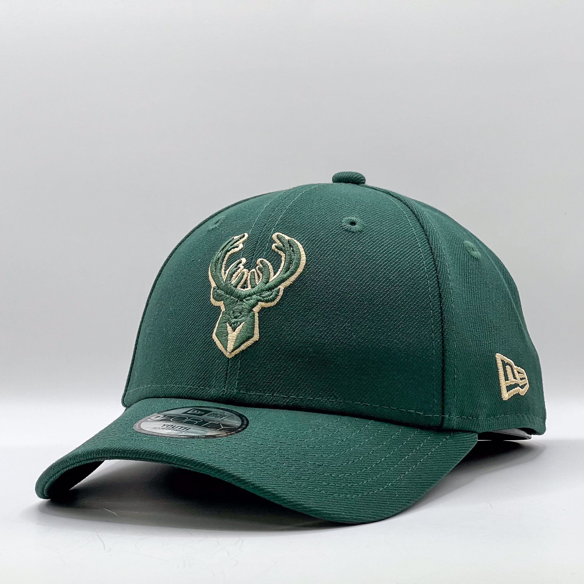 New Era Youth 9Forty NBA Milwaukee Bucks Dark Green Tonal