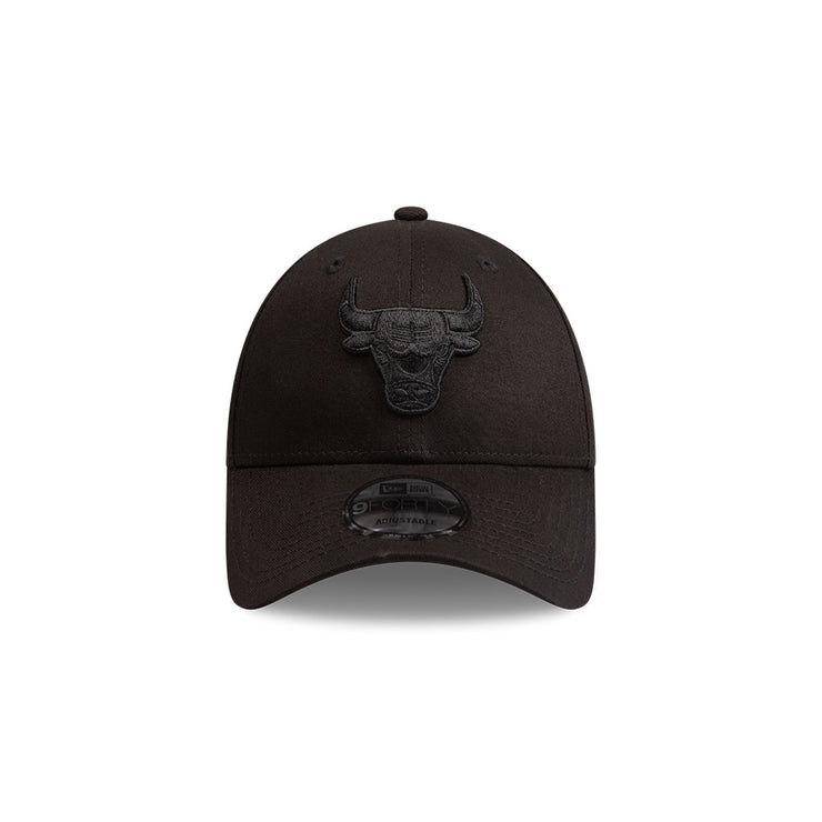 New Era 9Forty Strapback NBA Chicago Bulls Black on Black